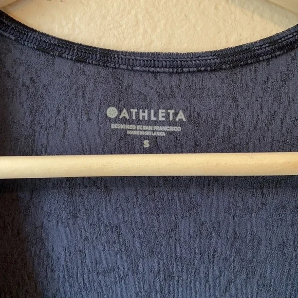 Athleta Tank Top Floral Navy and Black size small - Picture 3 of 9